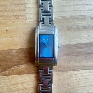 DKNY ladies rectangular blue dial dress watch NEW BATTERY
